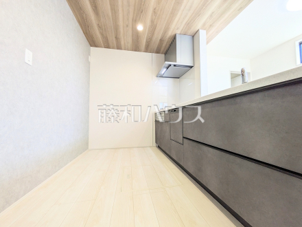 3号棟　キッチン　【府中市若松町３丁目】／撮影日2026/03/14