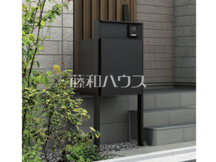 【宅配ボックス付き機能門柱】ポスト・照明・インターホン・表札の機能をまとめて設置　