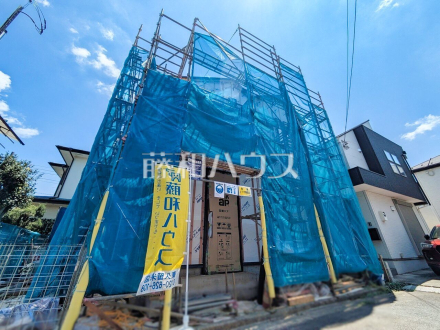 外観　【東久留米市南町４丁目】 順調に工事が進んでいます。実際の街並みの様子が段々見えて参りました。ぜひ実際に現地をご見学下さいませ。 ／撮影日2026/07/10