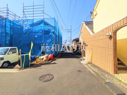 接道状況および現場風景　【世田谷区上祖師谷２丁目】／撮影日2026/03/21