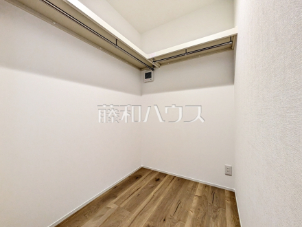 8号棟　ウォークインクローゼット　【国立市東３丁目】／撮影日2026/08/31