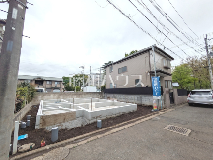南向きのバルコニーは日差しもたっぷり注ぎ、お洗濯物もよく乾きます。 　【新座市西堀２丁目】／撮影日2026/04/10