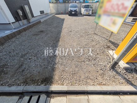 現地写真(現況：駐車場)　【小平市小川町１丁目】／撮影日2026/03/21