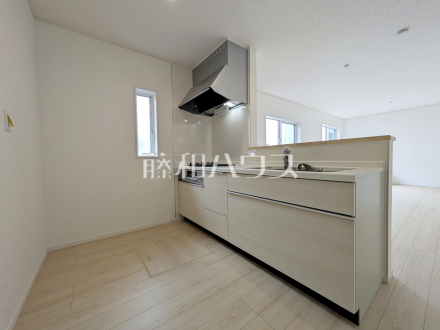 7号棟 キッチン 【調布市富士見町3丁目】/撮影日2026/08/20