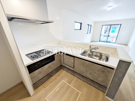 1号棟　キッチン　【府中市浅間町４丁目】／撮影日2026/04/10