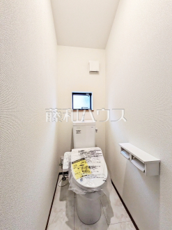 きれいでさわやか、ウォシュレット付きトイレ　【練馬区大泉学園町６丁目】／撮影日2026/04/10