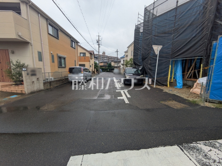 接道状況および現場風景　【春日井市梅ケ坪町】／撮影日2026/09/11