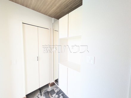 2号棟 玄関 【東村山市青葉町1丁目】/撮影日2026/08/14