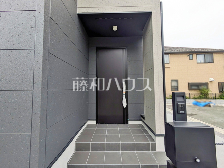 4号棟 玄関 【東村山市青葉町1丁目】/撮影日2026/08/27