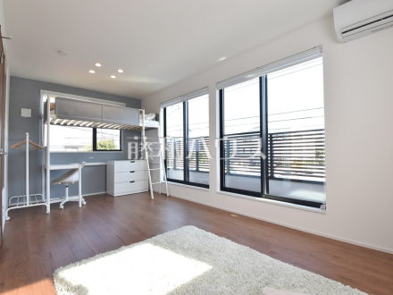 建物プラン例（内観） 幼い頃のたくさんの想い出が詰まった実家の部屋。それは特別な場所としていつまでも心に残っています。　
[参考プラン] 
建物価格：1,540万円（税込）　建物面積：88.02m&sup2;／撮影日2022/11/04