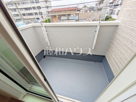 3号棟 バルコニー 【狛江市東野川3丁目】/撮影日2026/08/27