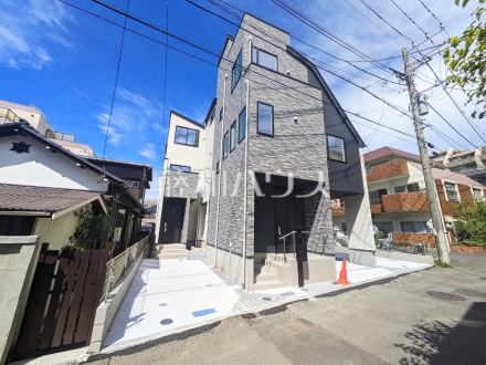 現場風景【西東京市南町4丁目】 見学はしたいけど、なかなか時間が取れない・・・そんな方に出勤前や仕事終わりにマイホームを見学できるサポートをいたします。 /撮影日2026/08/28