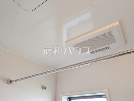 9号棟 浴室乾燥機 【国分寺市北町4丁目】 雨の日の強い味方!浴室換気乾燥機付きユニットバスで洗濯物が乾かせます。/撮影日2026/09/25