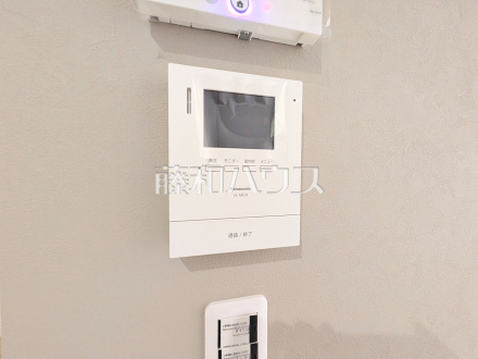 2号棟 TVモニター付インターホン 【武蔵野市桜堤3丁目】 訪問者がわかるTVモニター付インターホンは、お子様のお留守番にも活躍するかも?!/撮影日2026/08/28
