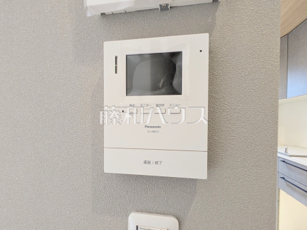 7号棟 TVモニター付きインターホン 【武蔵野市桜堤3丁目】 訪問者がわかるTVモニター付インターホンは、お子様のお留守番にも活躍するかも?!/撮影日2026/10/16