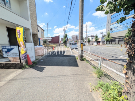 接道状況および現場風景　【春日井市柏井町２丁目】／撮影日2026/08/06