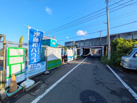 接道状況および現場風景　【府中市白糸台４丁目】／撮影日2026/05/01