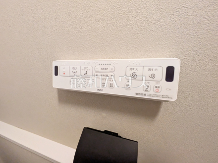 温水洗浄便座　温水洗浄機能付きトイレで清潔にご使用いただけます。／撮影日2026/05/03