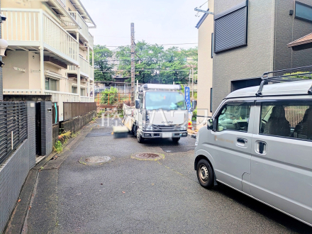 ≪接道状況≫学校や買い物施設も近く恵まれた住環境です◎　【府中市本町２丁目】／撮影日2026/05/01