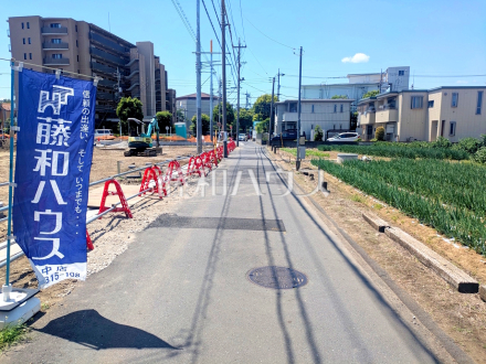 ≪接道状況≫我が家に合った暮らしを追及できるフリープランの分譲地です。ぜひ皆様の「こんな家に住みたい！」をお聞かせ下さい。【府中市是政６丁目】／撮影日2026/05/10