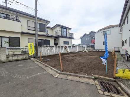 接道状況および現場風景　【日野市南平５丁目】／撮影日2026/05/22