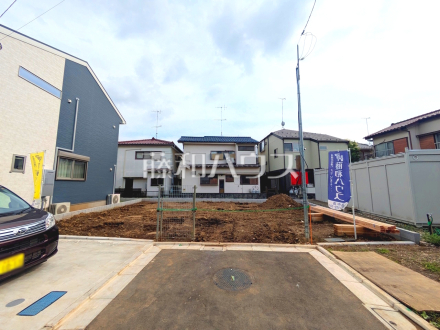 ≪2号棟　外観≫周辺は落ち着いた雰囲気の住宅地です。小さなお子様がいるご家庭も安心です。　【府中市若松町４丁目】／撮影日2026/06/19