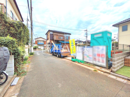 接道状況および現場風景　【東久留米市柳窪２丁目】 平日のご案内も可能です。まずはお気軽にお問合せ下さいませ。 ／撮影日2026/09/03