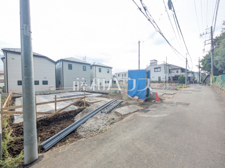 接道状況および現場風景　【府中市清水が丘２丁目】／撮影日2026/09/18