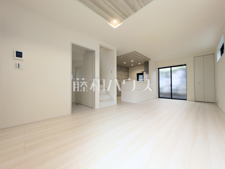 2号棟　リビング　【府中市押立町５丁目】／撮影日2026/07/06