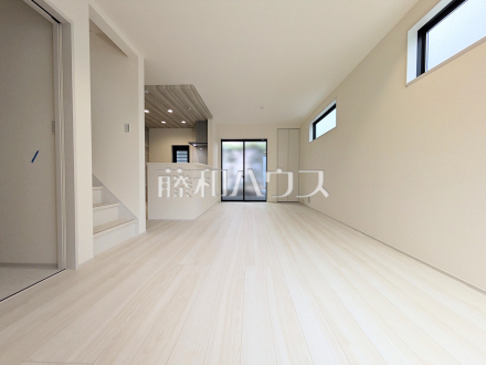 2号棟　リビング　【府中市押立町５丁目】／撮影日2026/07/06