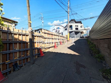 接道状況および現場風景　【東久留米市浅間町３丁目】／撮影日2026/07/09