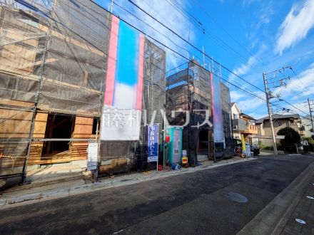 1号棟 接道状況および現場風景 【府中市紅葉丘2丁目】/撮影日2026/10/16