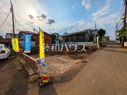 接道状況および現場風景　【東久留米市小山２丁目】ぜひ実物をご覧いただきたく思います。喜んでご案内いたしますのでお気軽にお問合せ下さい。／撮影日2026/06/19