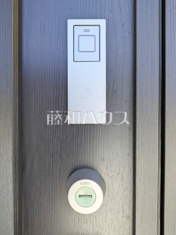 1号棟　電子キー　【うるま市勝連平安名】　日々の生活を豊かに、暮らしを心地良くする先進の設備
／撮影日2026/07/03