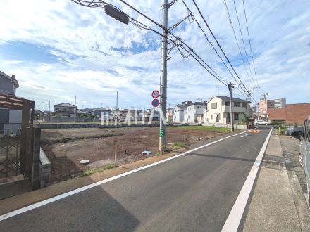 接道状況および現場風景　【日野市豊田３丁目】／撮影日2026/07/26