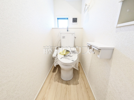 1号棟 トイレ 【清瀬市下清戸4丁目】きれいでさわやか、ウォシュレット付きトイレ/撮影日2026/10/10