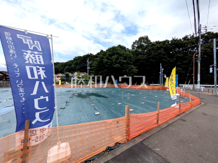 ≪現地外観≫建築条件はございませんので、ライフスタイルに合わせた自由なマイホームづくりが可能です。　【府中市日新町２丁目】／撮影日2026/07/18