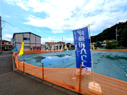 ≪現地外観≫周辺は落ち着いた雰囲気の住宅地です。小さなお子様がいるご家庭も安心です。【府中市日新町２丁目】／撮影日2026/07/18