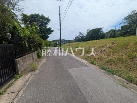 接道状況および現場風景　【春日井市高座台４丁目】／撮影日2026/08/01