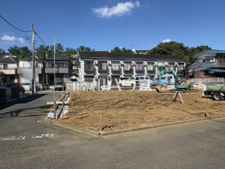 接道状況および現場風景　【東久留米市下里７丁目】 平日のご案内も可能です。まずはお気軽にお問合せ下さいませ。 ／撮影日2026/10/10