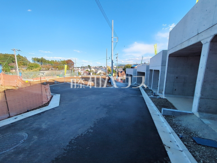 接道状況および現場風景 【八王子市山田町】/撮影日2026/10/31
