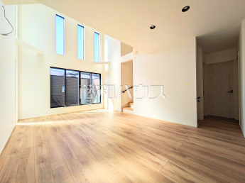 杉並区和泉1丁目　全1棟　新築分譲住宅物件画像