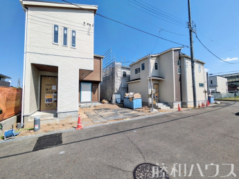 春日井市花長町1丁目　全3棟　新築戸建物件画像