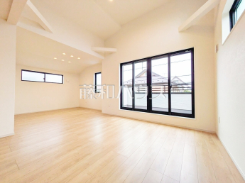 練馬区春日町2丁目　全1棟　新築分譲住宅物件画像