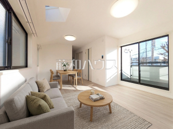 練馬区春日町1丁目　中古戸建て物件画像