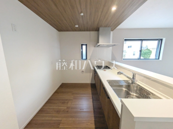 練馬区東大泉7丁目　全1棟　新築分譲住宅物件画像