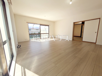 小牧市光ケ丘2丁目　中古戸建て物件画像