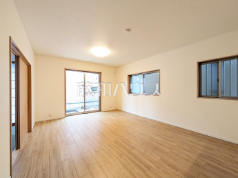 新座市片山3丁目　中古戸建て物件画像