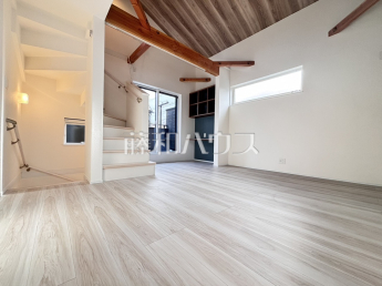 所沢市大字下安松　全2棟／2号棟　新築分譲住宅物件画像