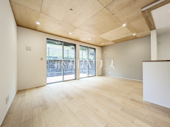 八王子市下柚木2丁目　全1棟　新築分譲住宅物件画像